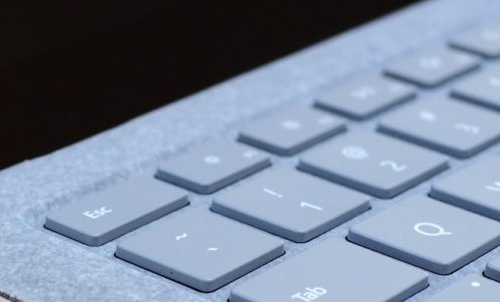 Microsoft surface laptop – что скрывает икона стиля